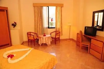 SHARM ELYSEES