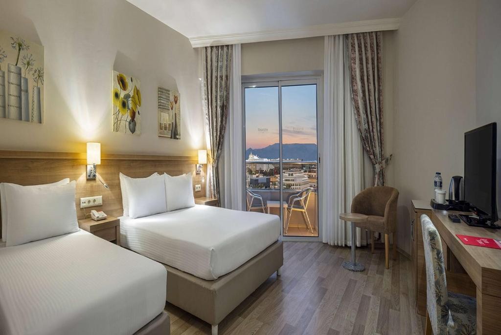 RAMADA RESORT BY WYNDHAM LARA
