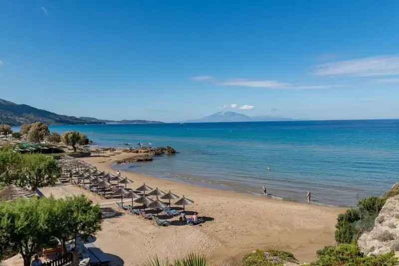 PLAKA BEACH RESORT