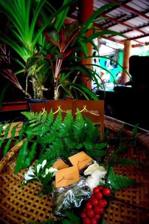 RUEN TAI BOUTIQUE