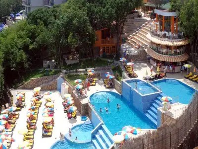 SUNRISE GOLDEN SANDS