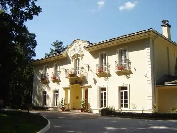 КРОНОН ПАРК ОТЕЛЬ