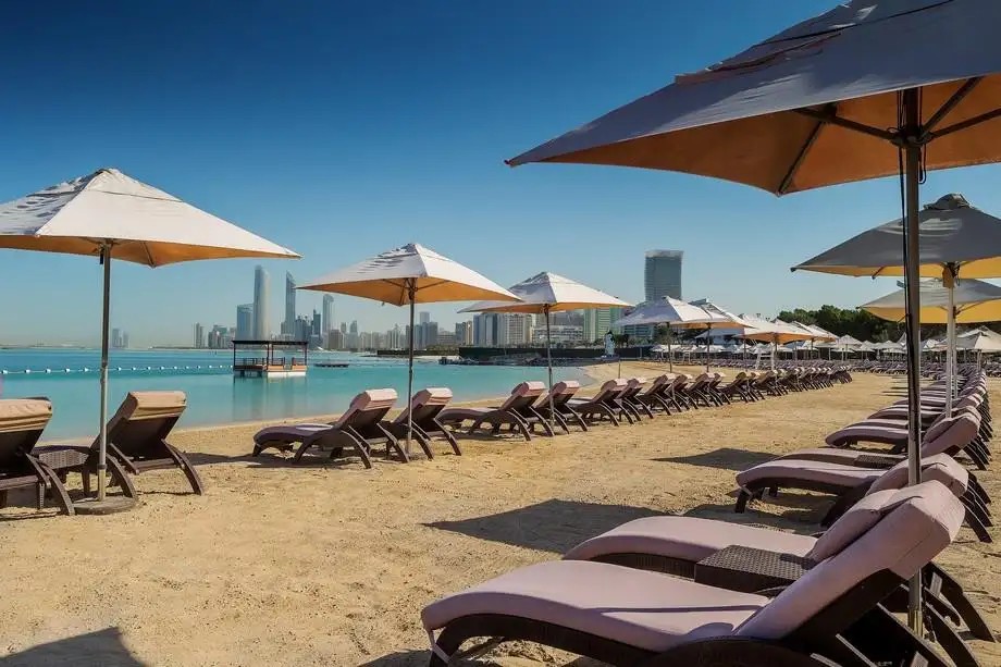 RADISSON BLU HOTEL & RESORT ABU DHABI CORNICHE (EX. HILTON ABU DHABI)