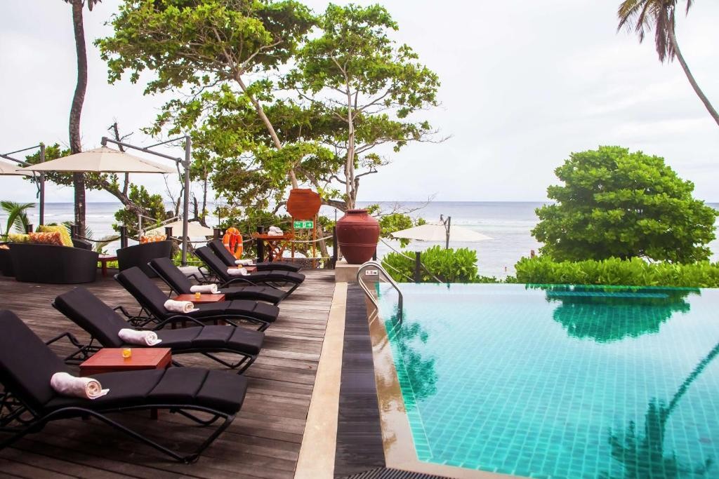 DOUBLETREE BY HILTON SEYCHELLES ALLAMANDA RESORT & SPA