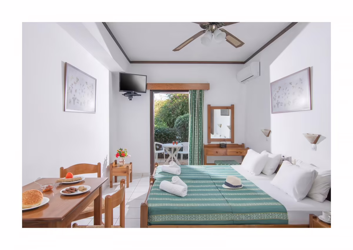 ILIOSTASI BEACH APARTMENTS