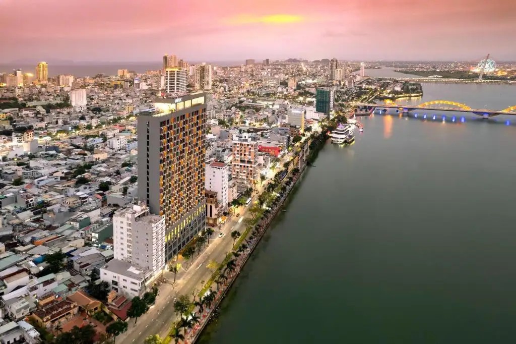 WINK ICON DANANG RIVERSIDE