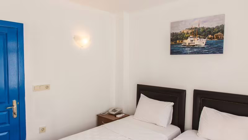 THE HOUSE OF TULPAN HOTEL
