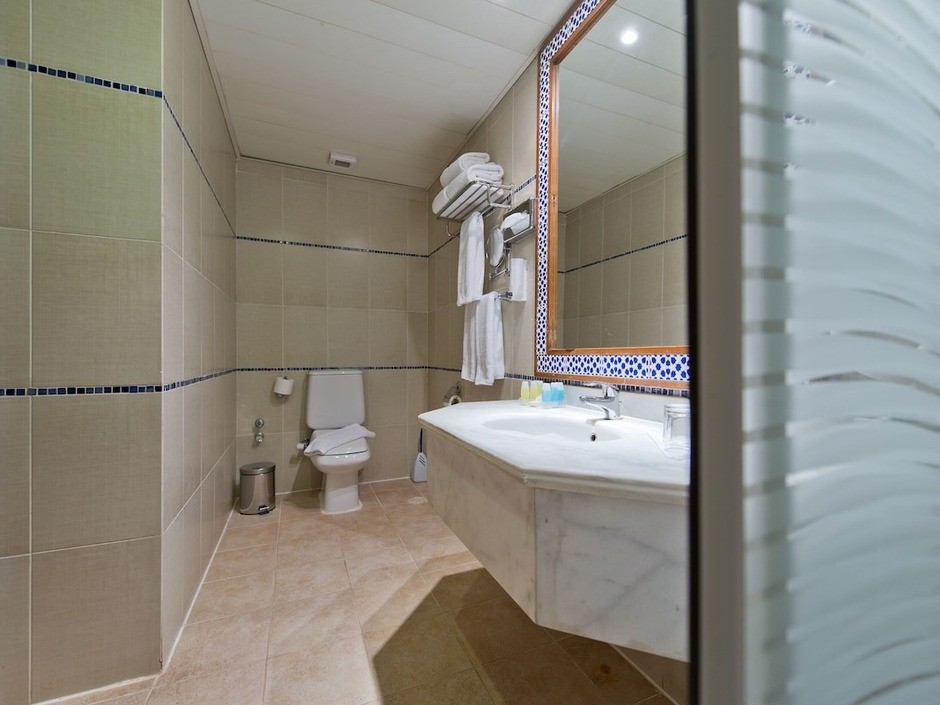 AMPHORAS BLU RESORT ADULT ONLY (+16)