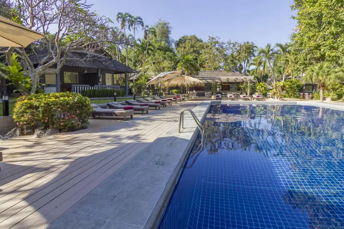LETS HYDE RESORT & VILLAS