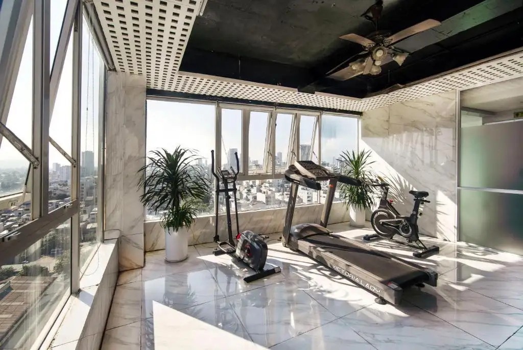 CRYSTAL HOTEL DA NANG