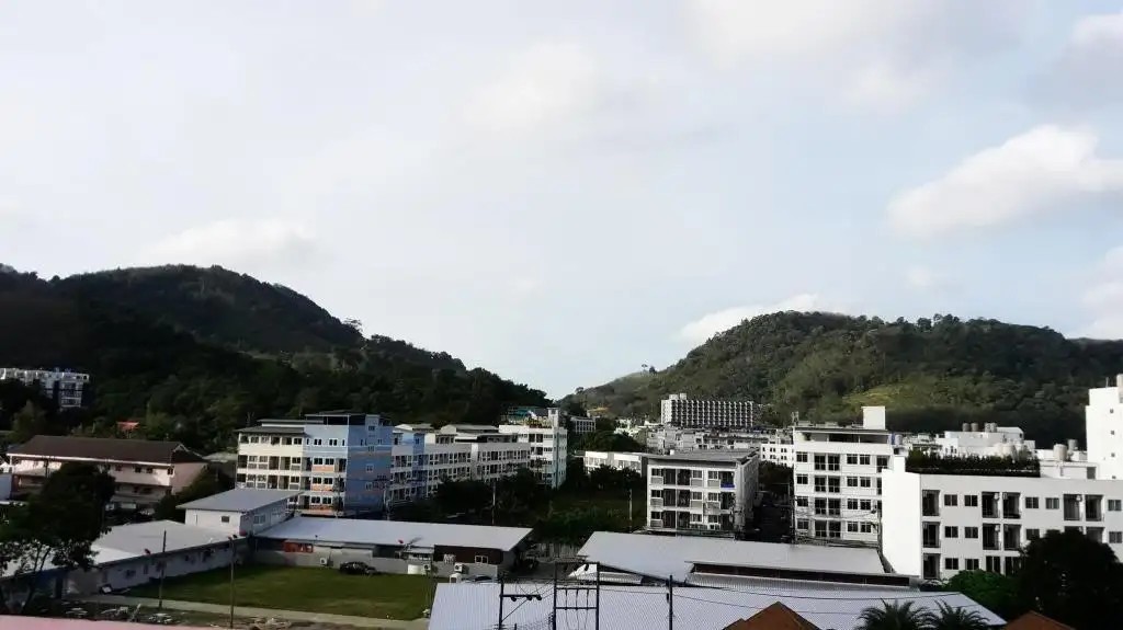 THE SKY PLACE INN PATONG