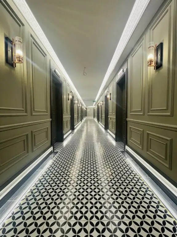 LALA GRAND HOTEL