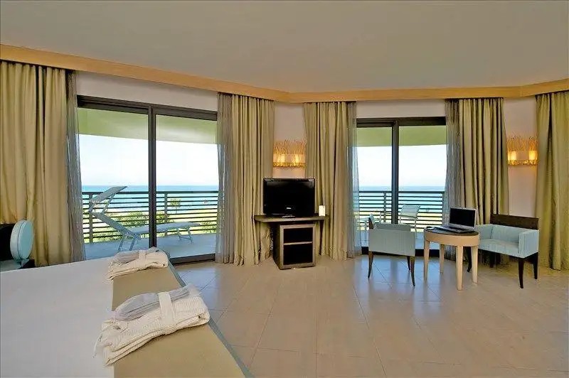 CAPOVATICANO RESORT THALASSO & SPA