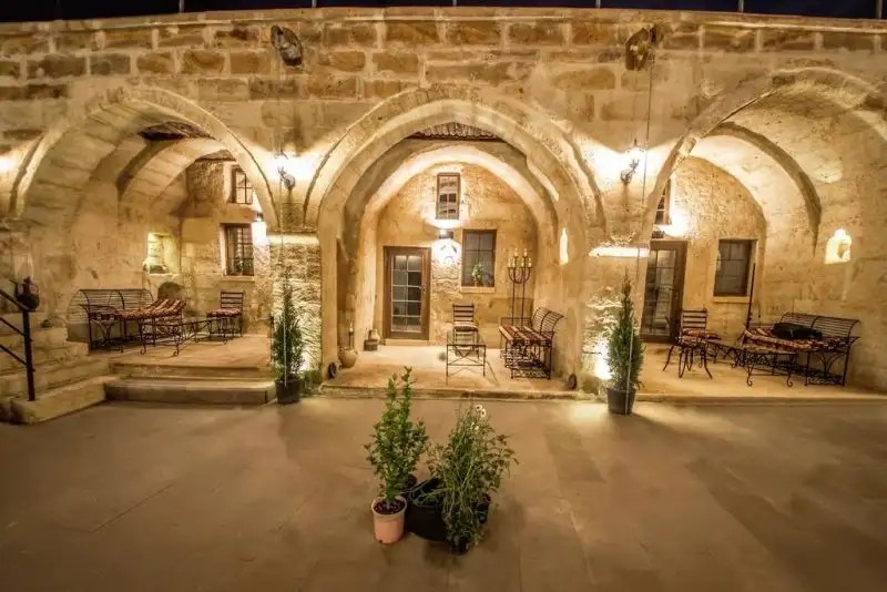 HARKASOS CAVE HOTEL