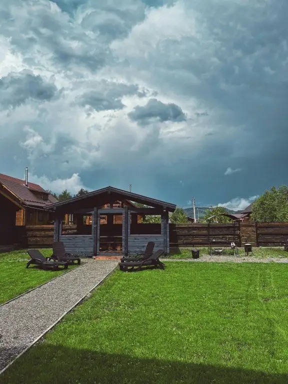 KEDR HOUSE MANZHEROK