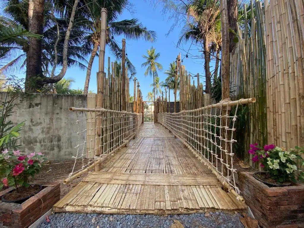 PALM GALLERIA RESORT (EX. BEST WESTERN PALM GALLERIA RESORT)