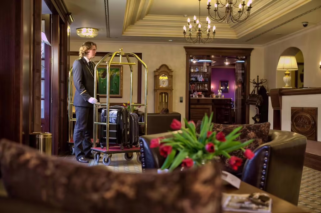 HERMITAGE (ЭРМИТАЖ)