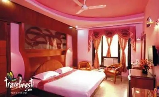 KARAT 87 INN