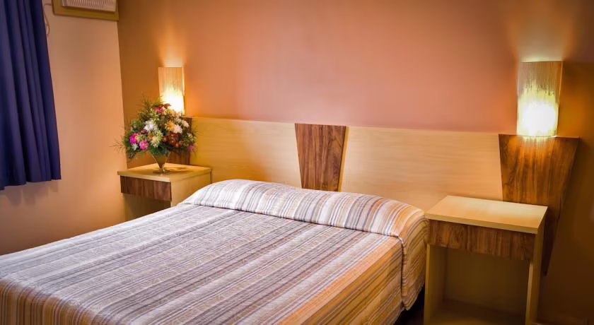 PLAZA INN FLAT ARAXA