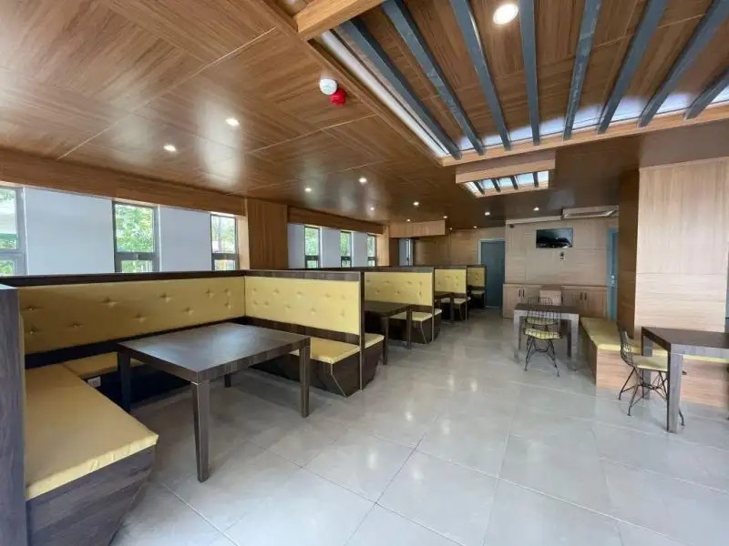 SEVEN CITY HOTEL
