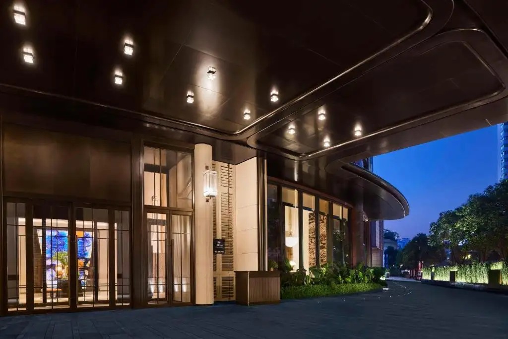 HILTON SHANGHAI CITY CENTER
