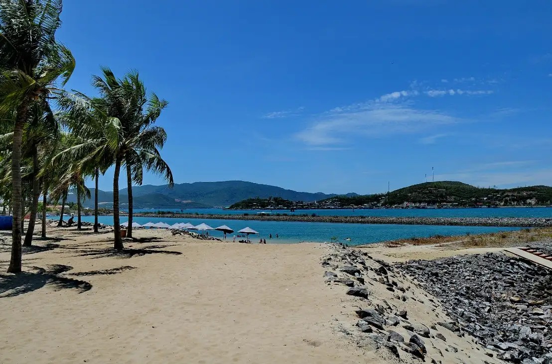 VERANO BEACH HOTEL