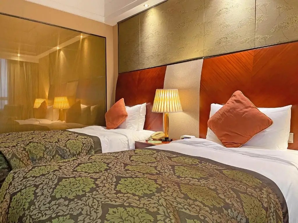 SHANGHAI MERRY HOTEL