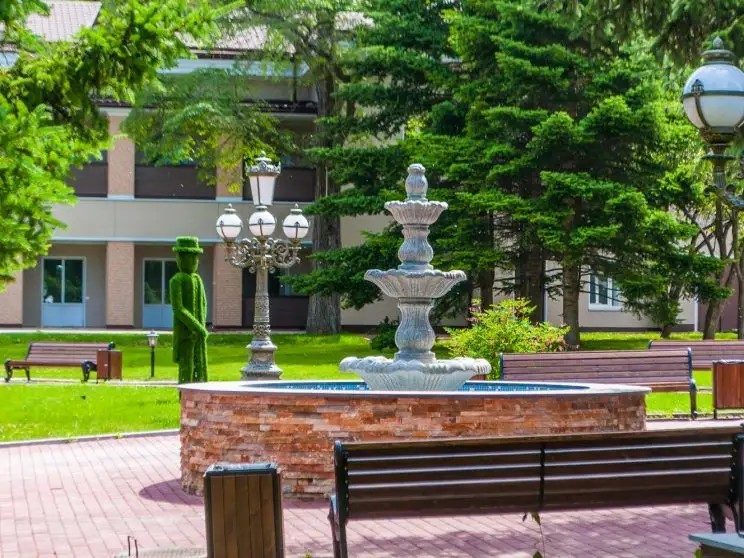 РОЯЛ ПАРК (ROYAL PARK)