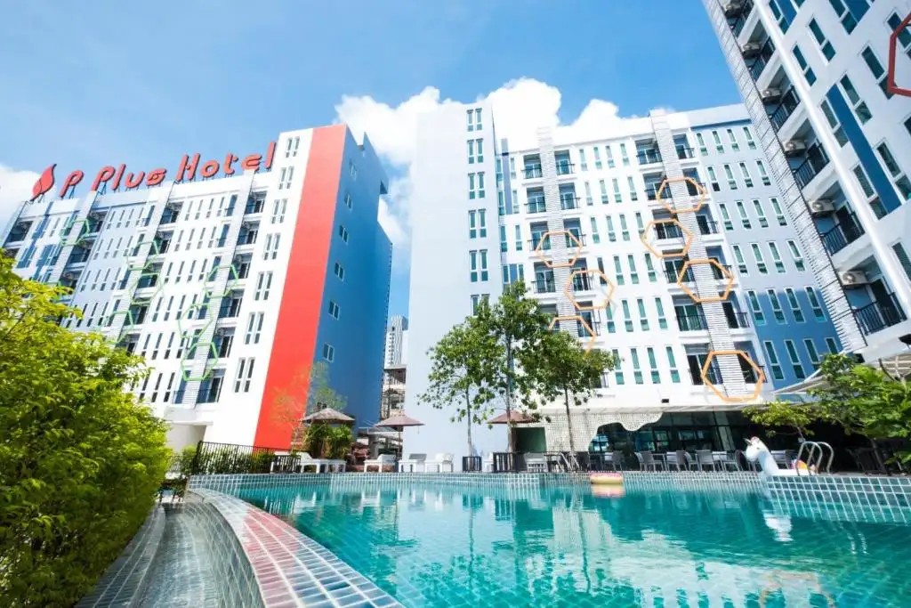 P PLUS HOTEL