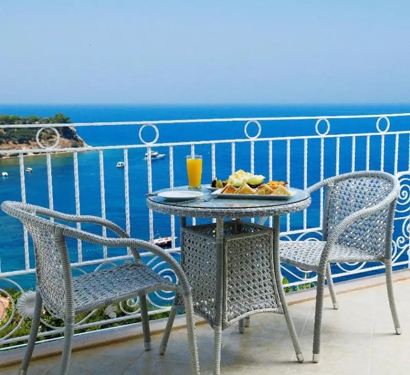 LA VISTA BOUTIQUE HOTEL & SPA