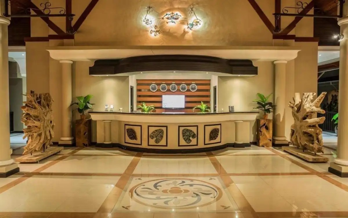 OASIS HOTEL RESTAURANT & SPA