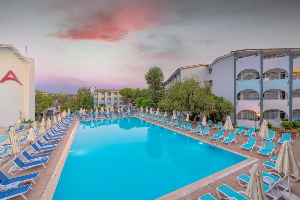 ARMAS BELLA SUN (EX. CLUB BELLA SUN HOTEL & SPA)