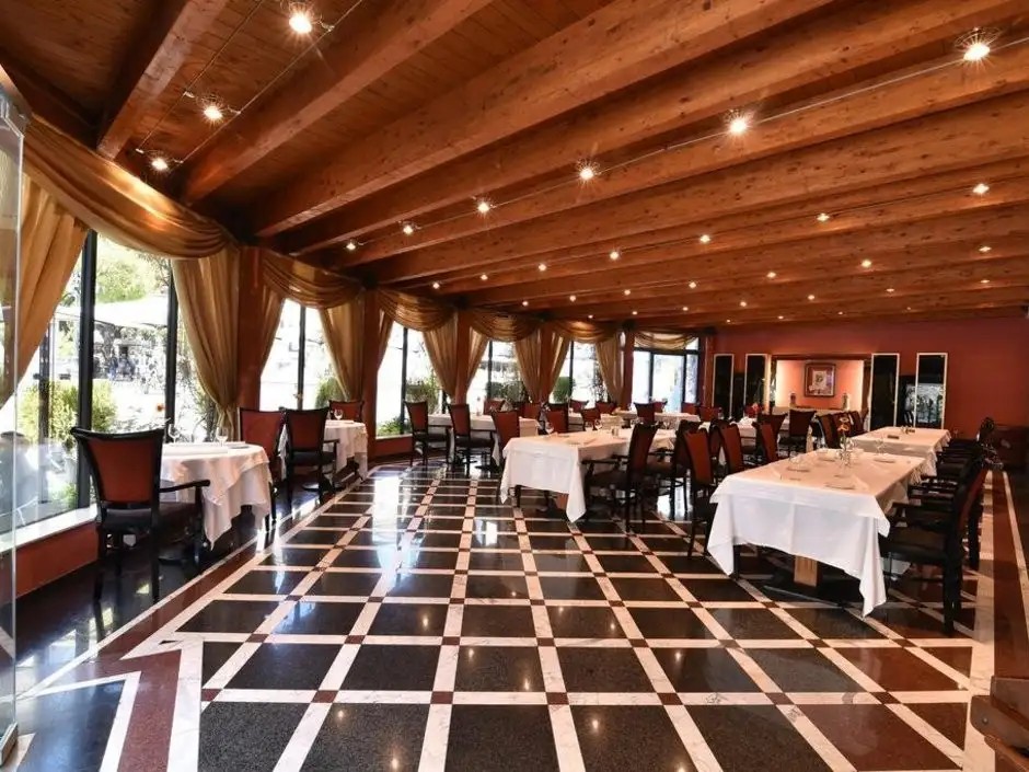 GRAND HOTEL YEREVAN (EX. ROYAL TULIP GRAND HOTEL)