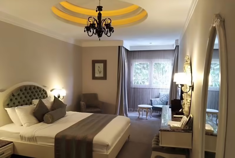 YACHT CLASSIC HOTEL