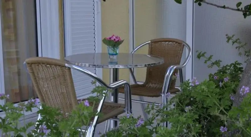 KONSTANTINA APARTMENTS