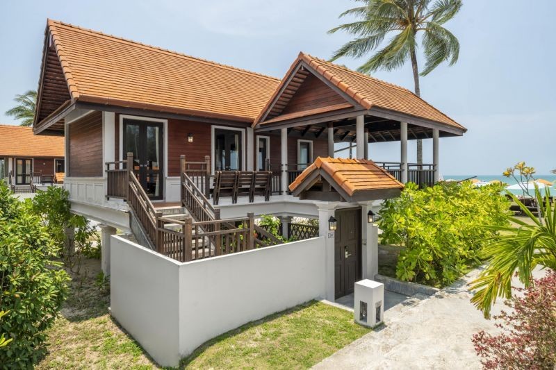 honeymoon villa beachfront
