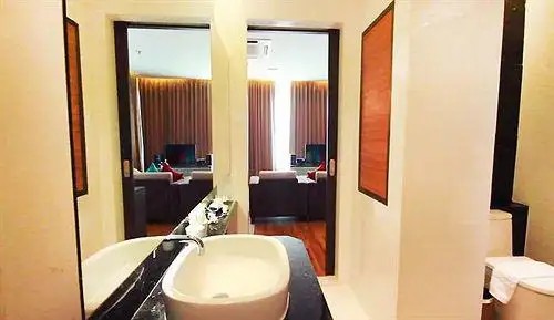 THE VERTICAL SUITE