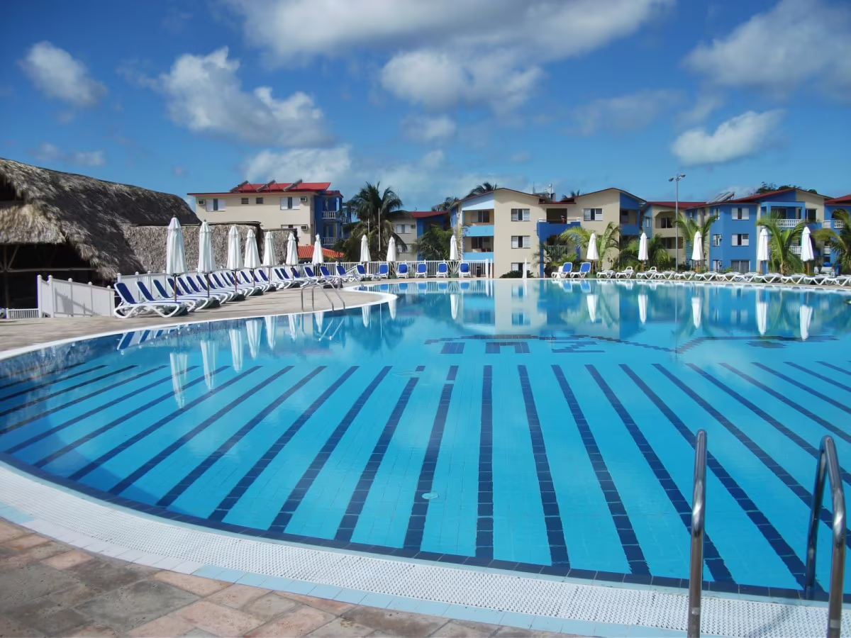 AZUL APARTHOTEL