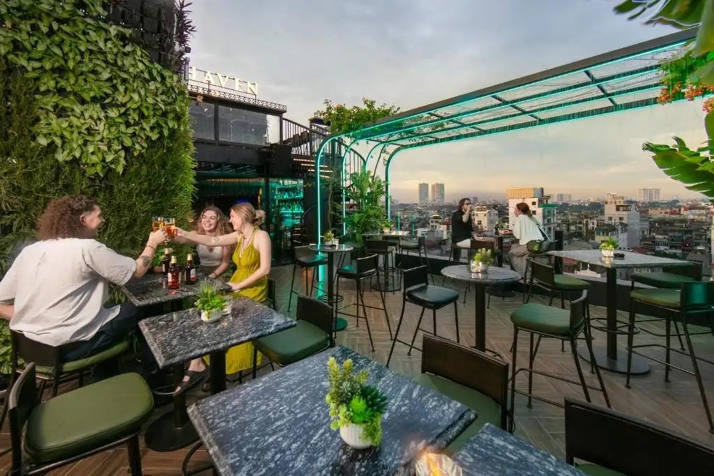 MAY DE VILLE CROWN HOTEL AND SPA HANOI