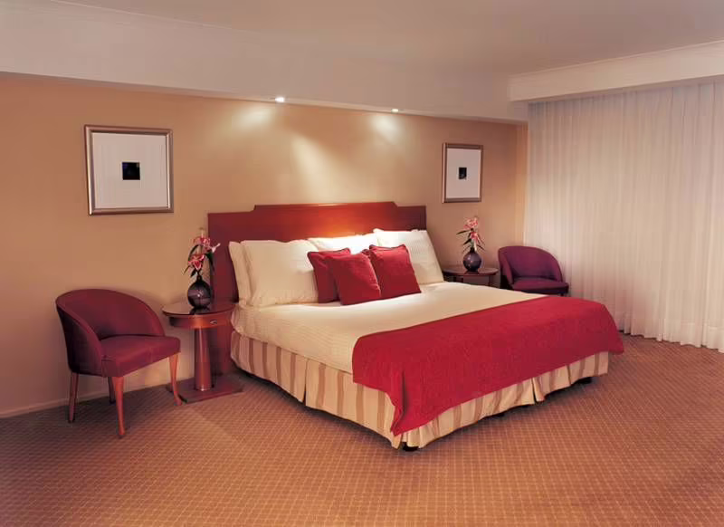 VICTORIA PARK PLAZA LONDON