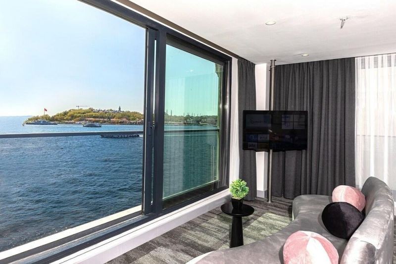 PERA BOSPHORUS HOTEL