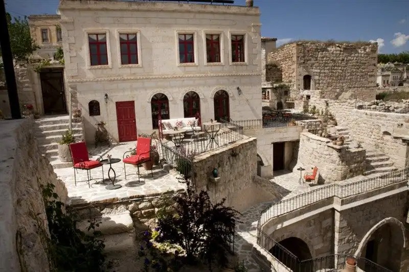 HEZEN CAVE HOTEL