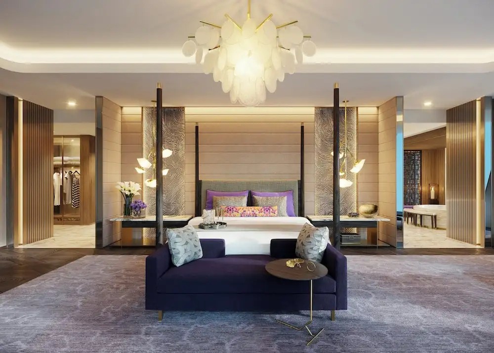 MANDARIN ORIENTAL DOWNTOWN