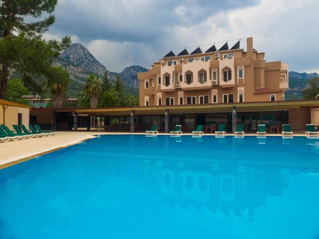 ALEXIUS BEACH HOTEL (EX. BELDIANA CLUB)