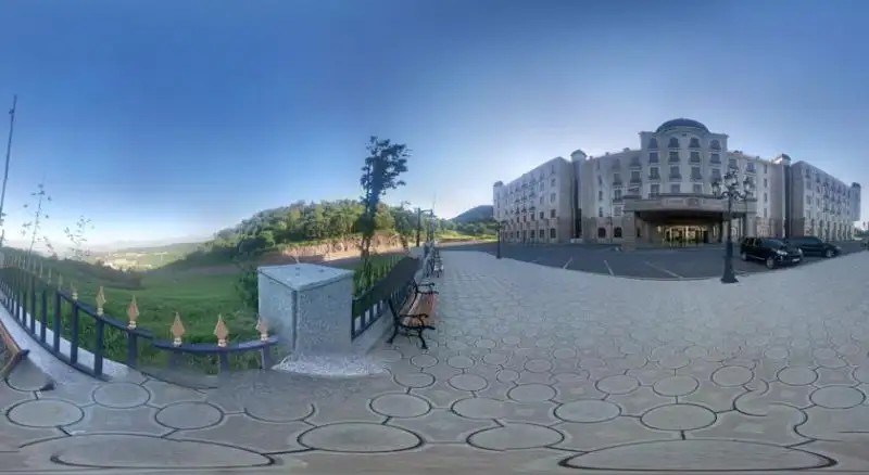 GOLDEN PALACE RESORT & SPA