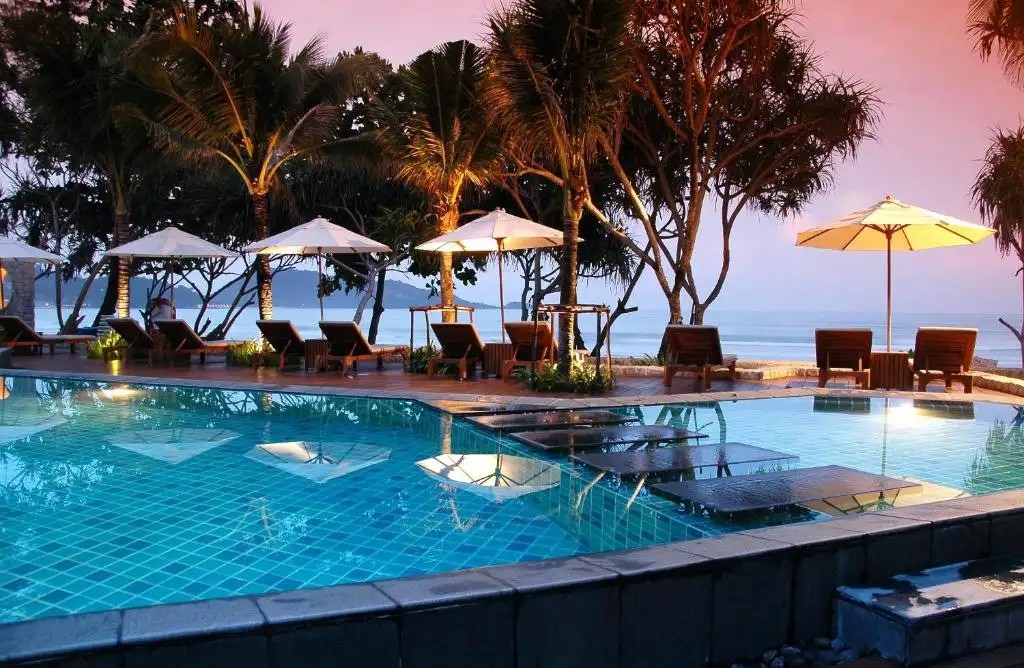IMPIANA RESORT PATONG
