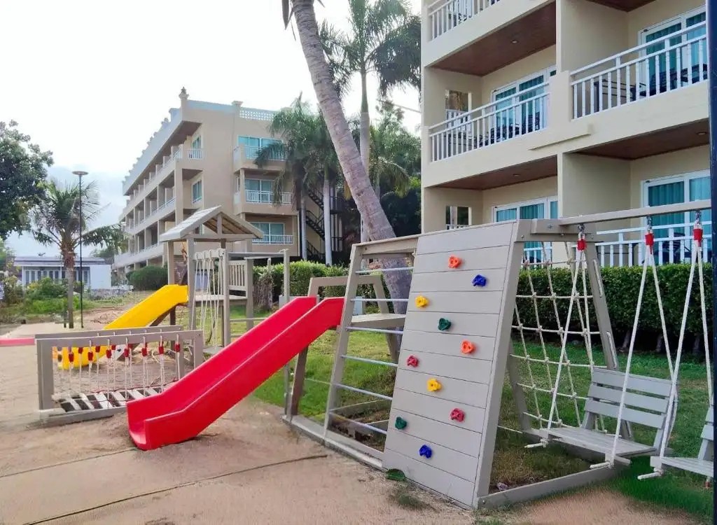 ROYAL PHALA CLIFF BEACH