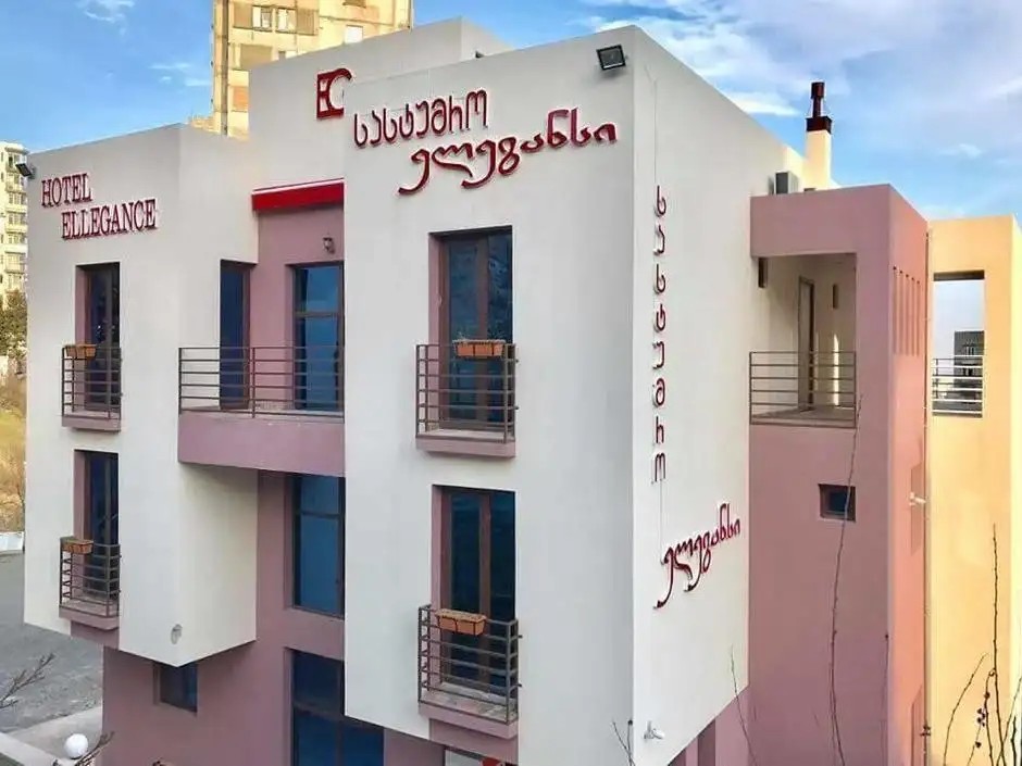 ELLEGANCE HOTEL