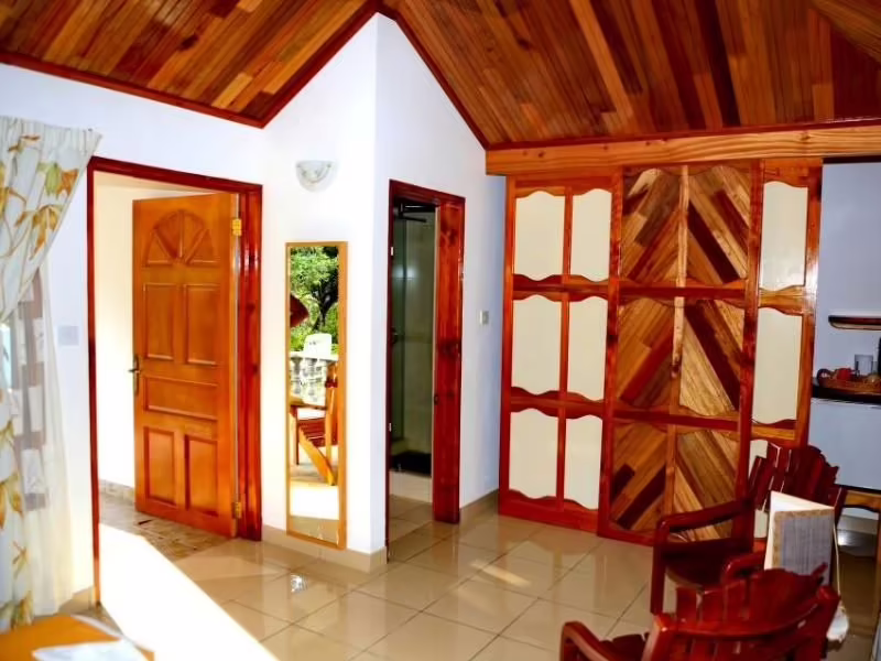 CALOU GUEST HOUSE