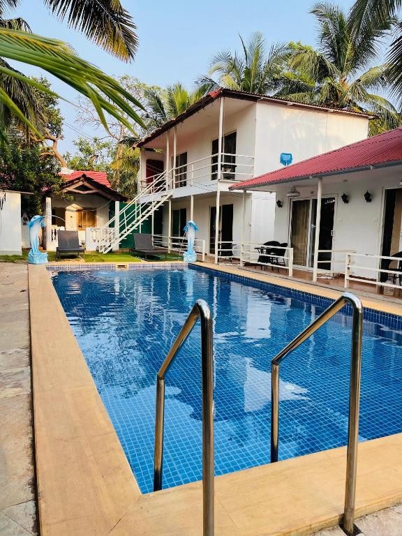 ARABIAN SEA BEACH RESORT (EX. RAJ MAHAL)